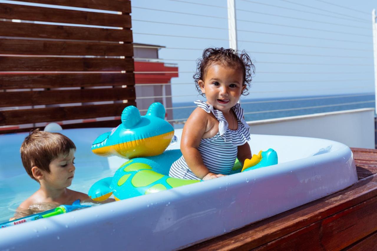 Hotel Al Nuovo Porto Bellaria – Igea Marina Kültér fotó
