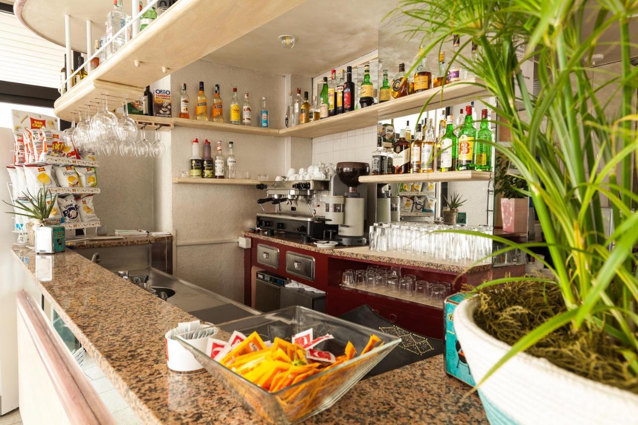 Hotel Al Nuovo Porto Bellaria – Igea Marina Kültér fotó