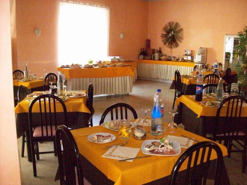 Hotel Al Nuovo Porto Bellaria – Igea Marina Kültér fotó